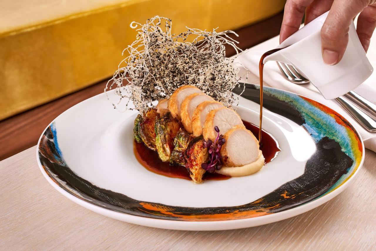 Ette Luxury Hotel & Spa Four Corners Екстер'єр фото A plate of abalone
