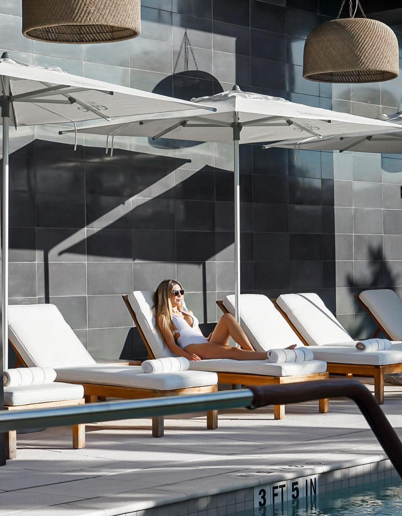 Ette Luxury Hotel & Spa Four Corners Екстер'єр фото The pool at the W South Beach